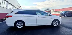 Hyundai    I40.      - imagine 8 Hyundai    I40.      - imagine 8