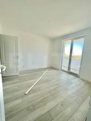 Apartament 3 camere, Etaj 1, 53 mp, super pret, Giroc