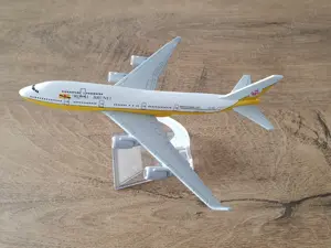 Macheta metalica de avion Royal Brunei Airlines | Decoratie | Perfect pt cadou