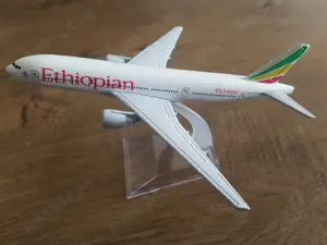 Macheta metalica de avion Ethiopean | Decoratie | Perfect pt cadou