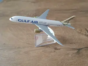 Macheta metalica de avion Gulf Air | Decoratie | Perfect pt cadou