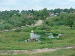 teren curti constructii 1300mp, langa balta de pescuit sportiv  - imagine 3