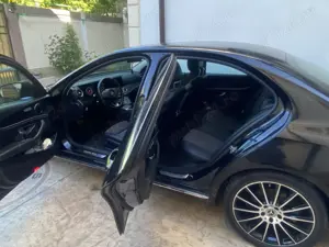 Vând Mercedes Benz E Class 200 D - imagine 7