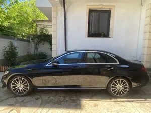 Vând Mercedes Benz E Class 200 D - imagine 3