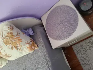 Pat dormitor cu 2 noptiere 