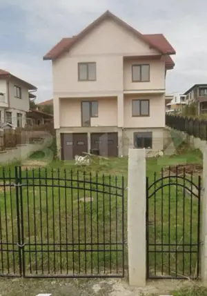 Casa individiuala, 300 mp utili, garaj dublu, 600 mp teren, zona Voronet