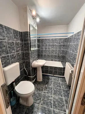 Apartament 3 camere ,etaj 2, str Popa Sapca, Dragasani, Valcea - imagine 8 Apartament 3 camere ,etaj 2, str Popa Sapca, Dragasani, Valcea - imagine 8