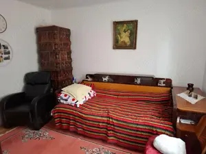 Mobila de vanzare vintage