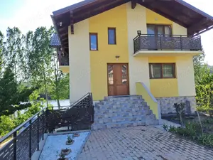 Vând casa  sau  schimb cu apartament situat în București - imagine 3