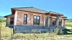 Casa individuala de vanzare, 4 camere, 105 mp utili, 500 mp teren,zona Sard - imagine 10