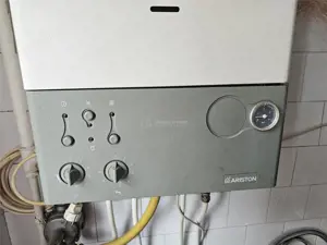 Resita, 2 Cam. Mobilat+Utilat, Micro 2 - imagine 20