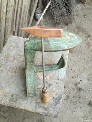 Leviere forjate,set bicse, zencuitoare ,coarba tubulare,ciocan lipit din cupru,calapod,spilglu M 10 - imagine 3