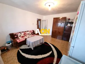 De vanzare apartament 2 camere, Cetate