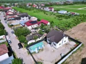 Teren intravilan de vânzare – 2200 mp, Pitești, str. Bananai - imagine 3