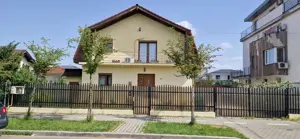 Vand vila in zona Ciarda Rosie , aproape de Calea Buziasului