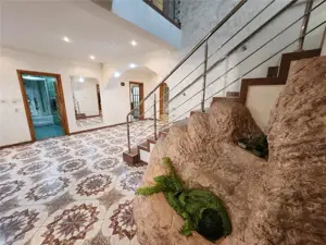 Cladire 600 mp! In Suceava! De vanzare! 0727817187 - imagine 11 Cladire 600 mp! In Suceava! De vanzare! 0727817187 - imagine 11