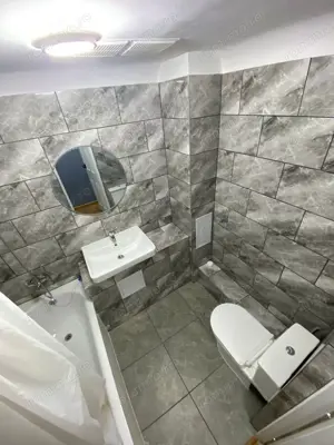 3 camere in zona Tipografilor