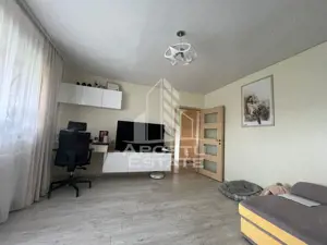 Apartament 3 camere, decomandat , 2 băi, complet mobilat și utilat - imagine 4