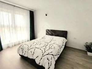 Apartament 2 camere zona Boul Rosu - loc de parcare inclus - imagine 3