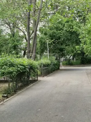 APARTAMENT CU 2 CAMERE DE VÂNZARE LA 81000 € ÎN ZONA COSTIN GEORGIAN - imagine 11