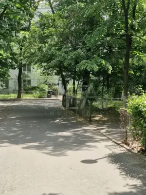 APARTAMENT CU 2 CAMERE DE VÂNZARE LA 81000 € ÎN ZONA COSTIN GEORGIAN - imagine 10