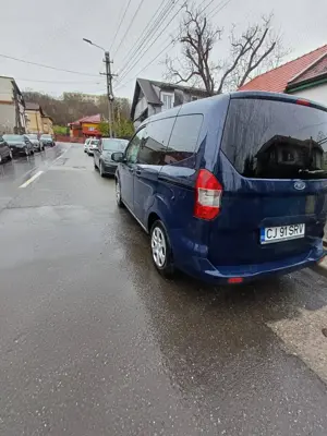 Vand Ford tourneo Courier  - imagine 4