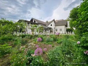 Casa si teren in Orasul Simeria, zona Parc, Jud. Hunedoara.