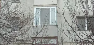 Apartament 2 camere ,etajul 2,zona Micro 15 - imagine 3