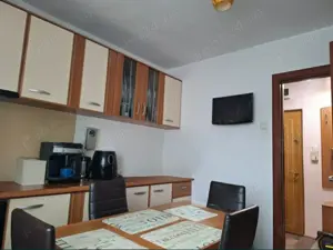 Apartament 3 camere - imagine 8