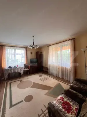 Apartament 3 camere, decomandate, 91 mp, la vilă, zonă Parc Belvedere