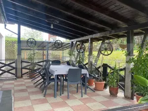 Casa individuala cu 5 camere, 240 mp,  12,8 ari teren, zona Valea Ghinzii - imagine 2