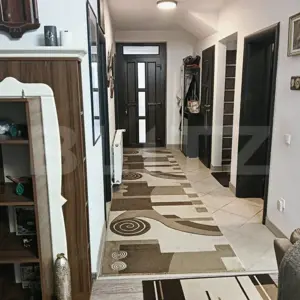 Casa individuala cu 5 camere, 240 mp,  12,8 ari teren, zona Valea Ghinzii - imagine 3