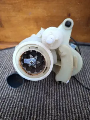 Ansamblu grinder rasnita de cafea pentru aparat automat Delonghi Magnifica S - imagine 3