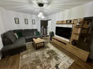 Inchiriez Apartament 3 Camere Zona Moroasa - imagine 2