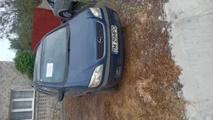 Vând Opel zafira