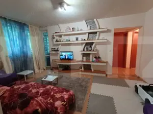 Apartament cu 3 camere, 62 mp, zona Pajura