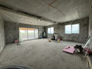 Casa la rosu dispusa pe Parter | 740 Teren | Sag - imagine 7 Casa la rosu dispusa pe Parter | 740 Teren | Sag - imagine 7