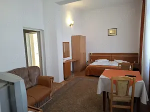 Hotel ultracentral de vanzare , ideal investitie! - imagine 6