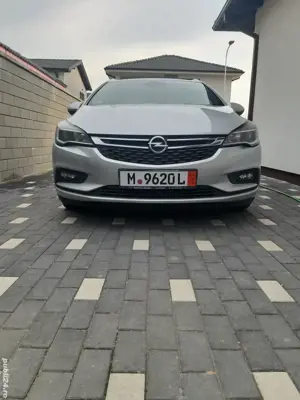 vand opel astra 1.6 diesel,135cp, 2016