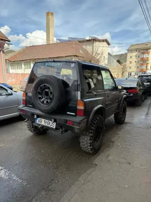 suzuki vitara off road