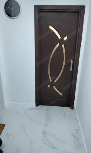 Apartament 3 camere decomandat + boxa+ garaj+ gradina centrala proprie Zona Centrala - imagine 9