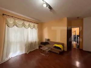 Apartament de vanzare, cu 2 camere, 48 mp, zona Bulevardul Traian
