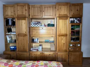 Mobila din lemn masiv de brad