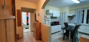 Apartament nou renovat de inchiriat cu 2 camere, decomandat, Zona Costaforu -Piata Mare - imagine 6