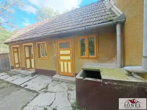 Casa de vanzare in Ghirbom - Berghin- 3800 mp teren - imagine 2 Casa de vanzare in Ghirbom - Berghin- 3800 mp teren - imagine 2