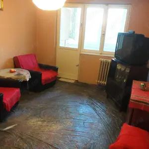 Vând apartament 3 camere zona Vlaicu - imagine 2