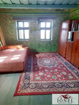 Vanzare casa veche in Ohaba -1400 mp teren