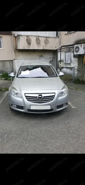 Opel insignia benzină