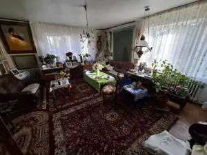 Str. Inocentiu Micu Klein - casa D+P+E, edificata in 1980, suprafata construita 310 mp, teren 4 ari - imagine 2