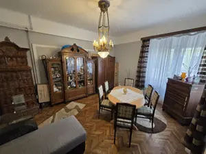 Apartament cu 3 camere aproape de inima Satmarului | Curte proprie 290 mp